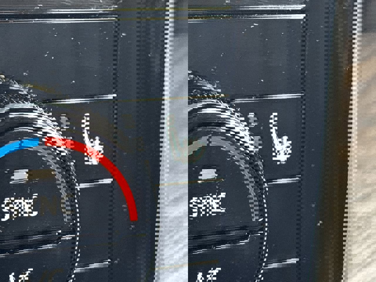 Used 2025 Nissan Rogue Platinum w/ Platinum Premium Package image 24