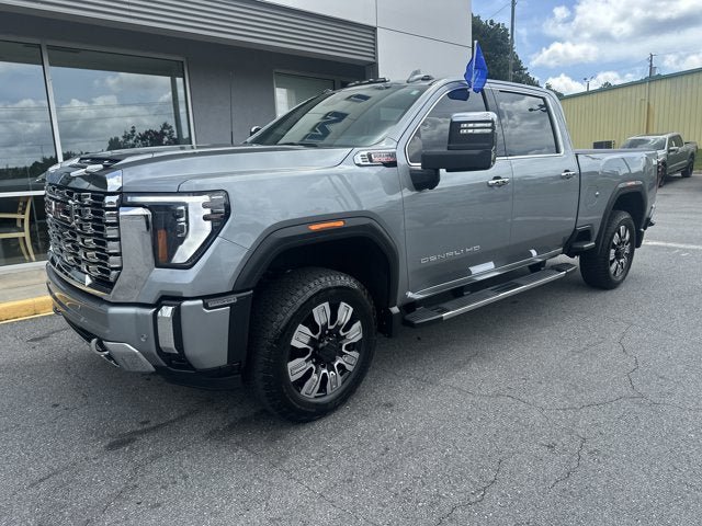 Used 2024 GMC Sierra 2500 Denali w/ Technology Package AWD/4WD image 5