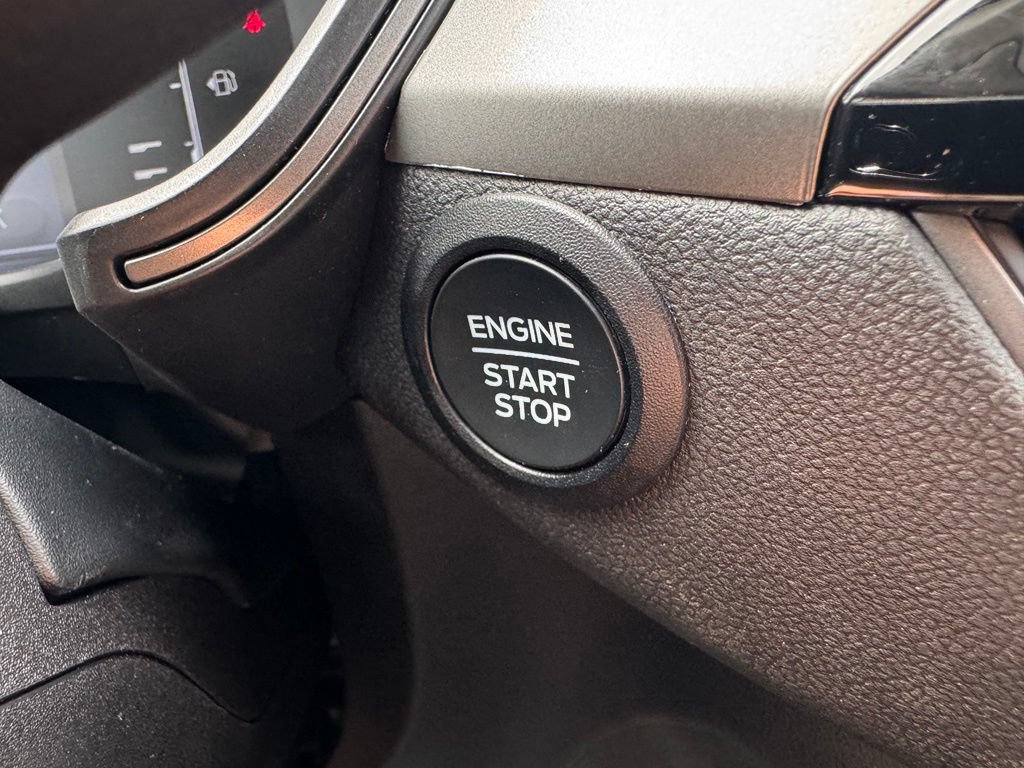 Certified 2024 Ford Escape Active AWD/4WD image 18