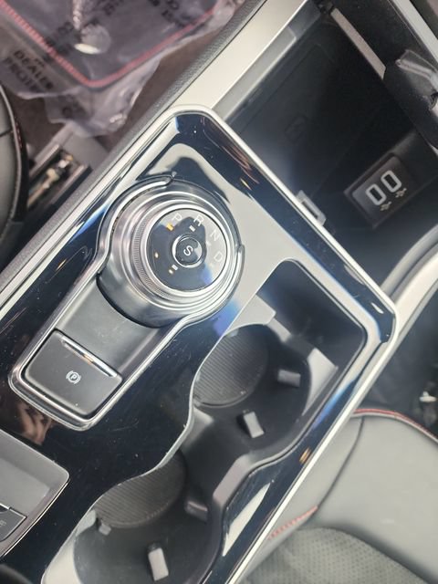 Certified 2020 Ford Edge ST-Line AWD/4WD image 26