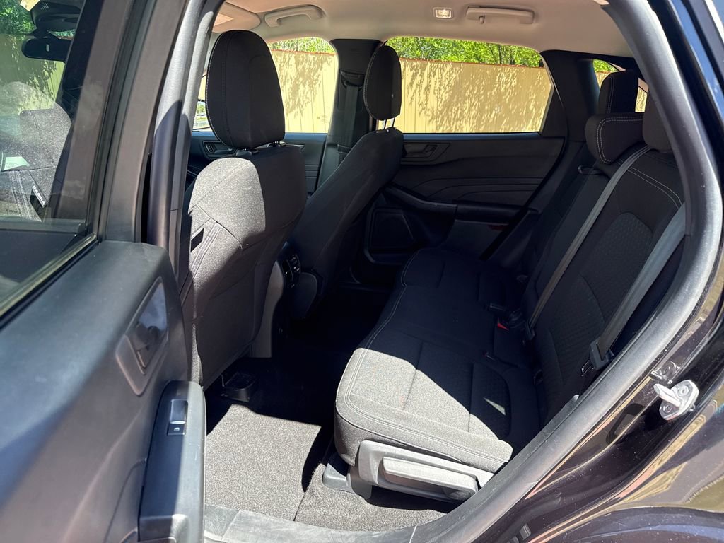 Certified 2025 Ford Escape Active AWD/4WD image 18