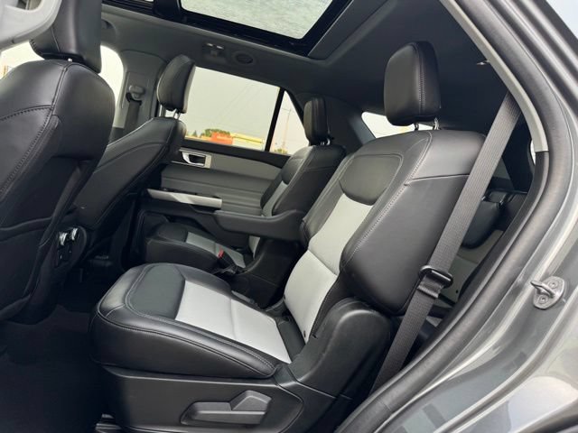 Certified 2023 Ford Explorer XLT w/ Equipment Group 202A AWD/4WD image 8