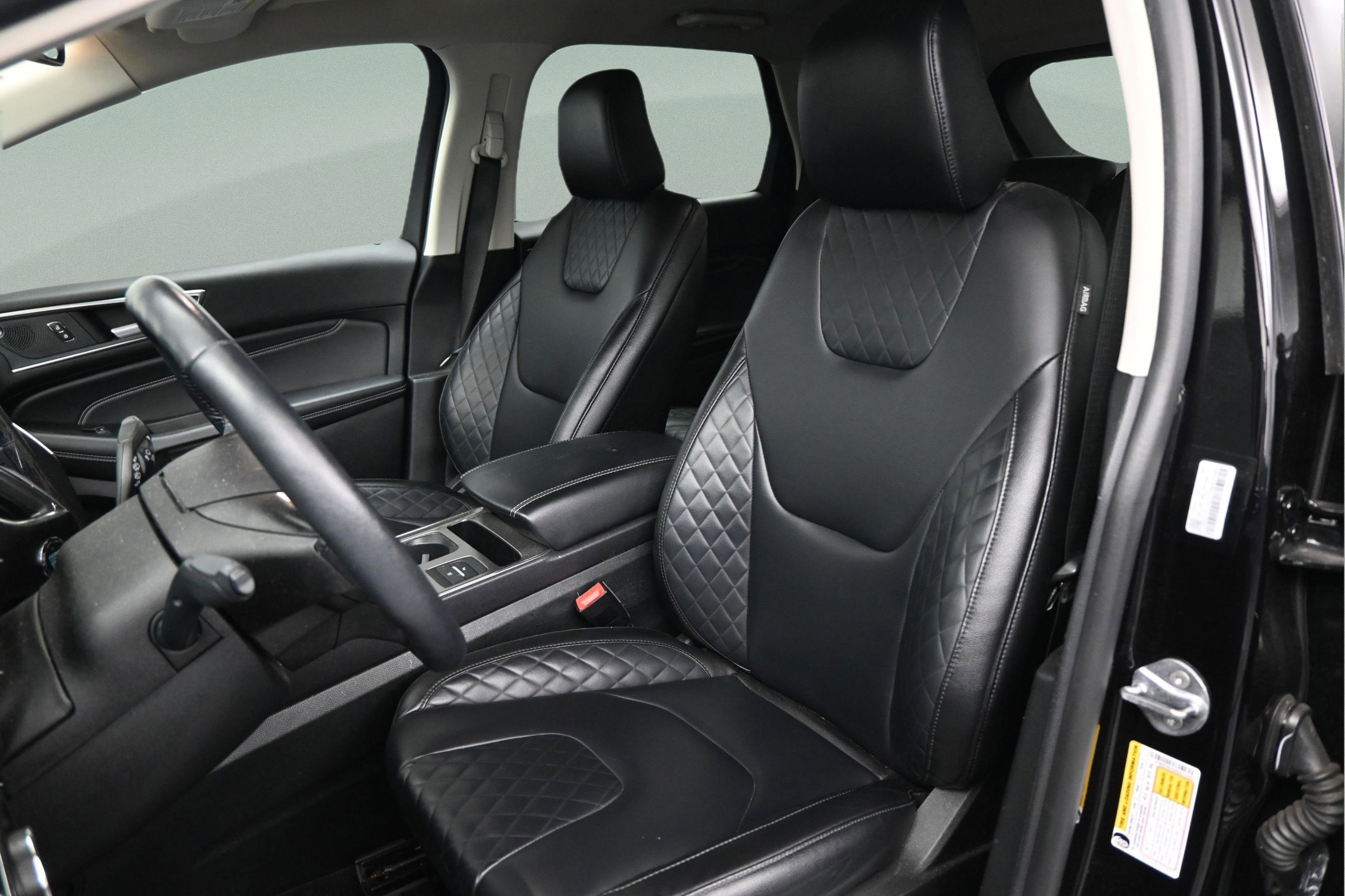 Certified 2024 Ford Edge Titanium AWD/4WD image 31