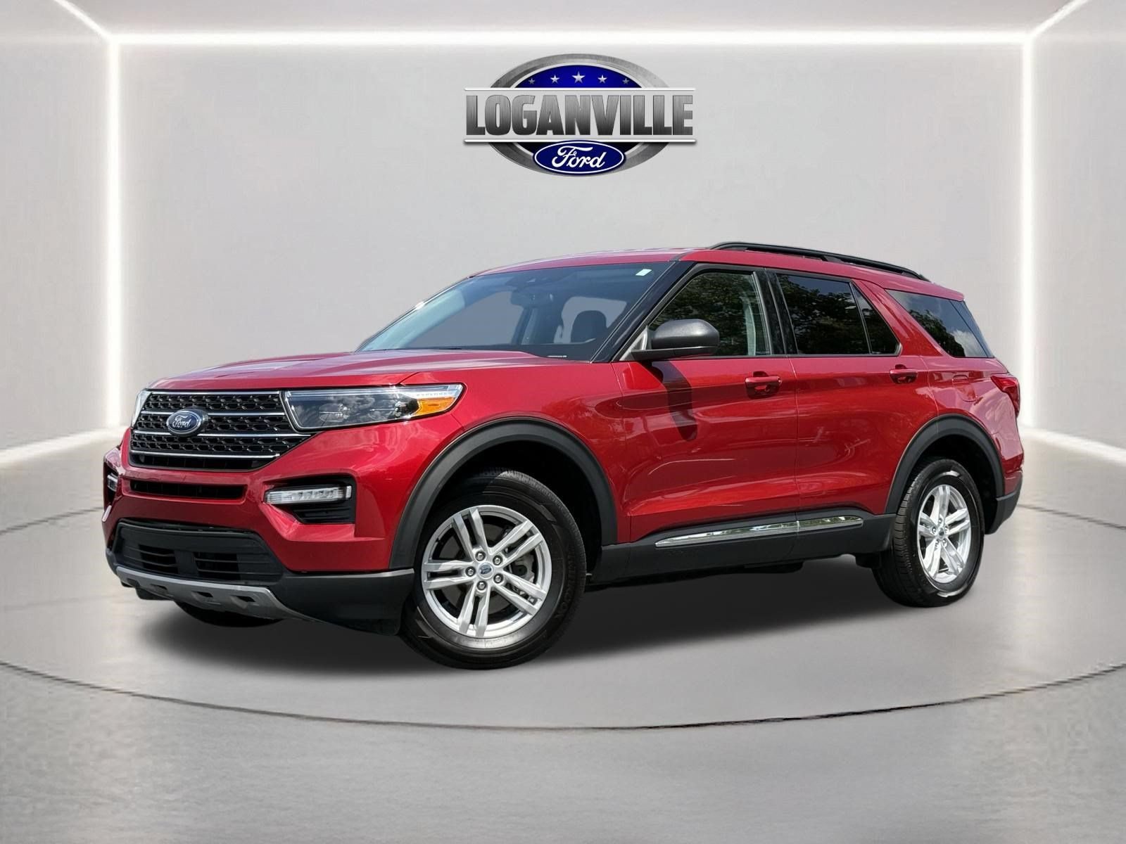 Certified 2024 Ford Explorer XLT w/ Equipment Group 202A
