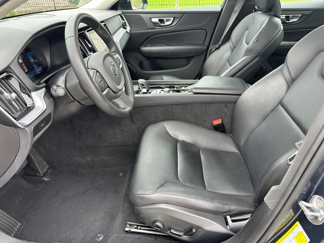 Used 2024 Volvo S60 B5 Core FWD image 33