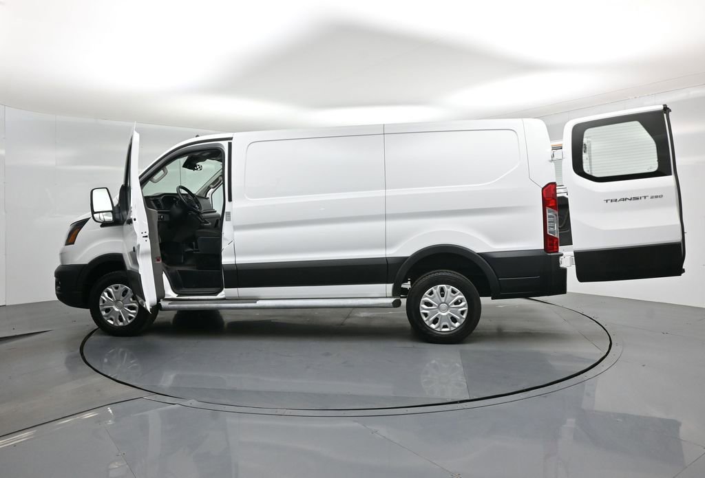 Certified 2023 Ford Transit 250 Low Roof image 31