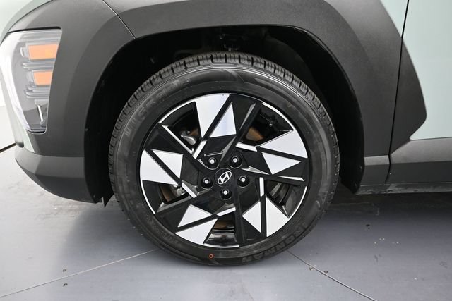 Used 2024 Hyundai Kona SEL FWD image 9