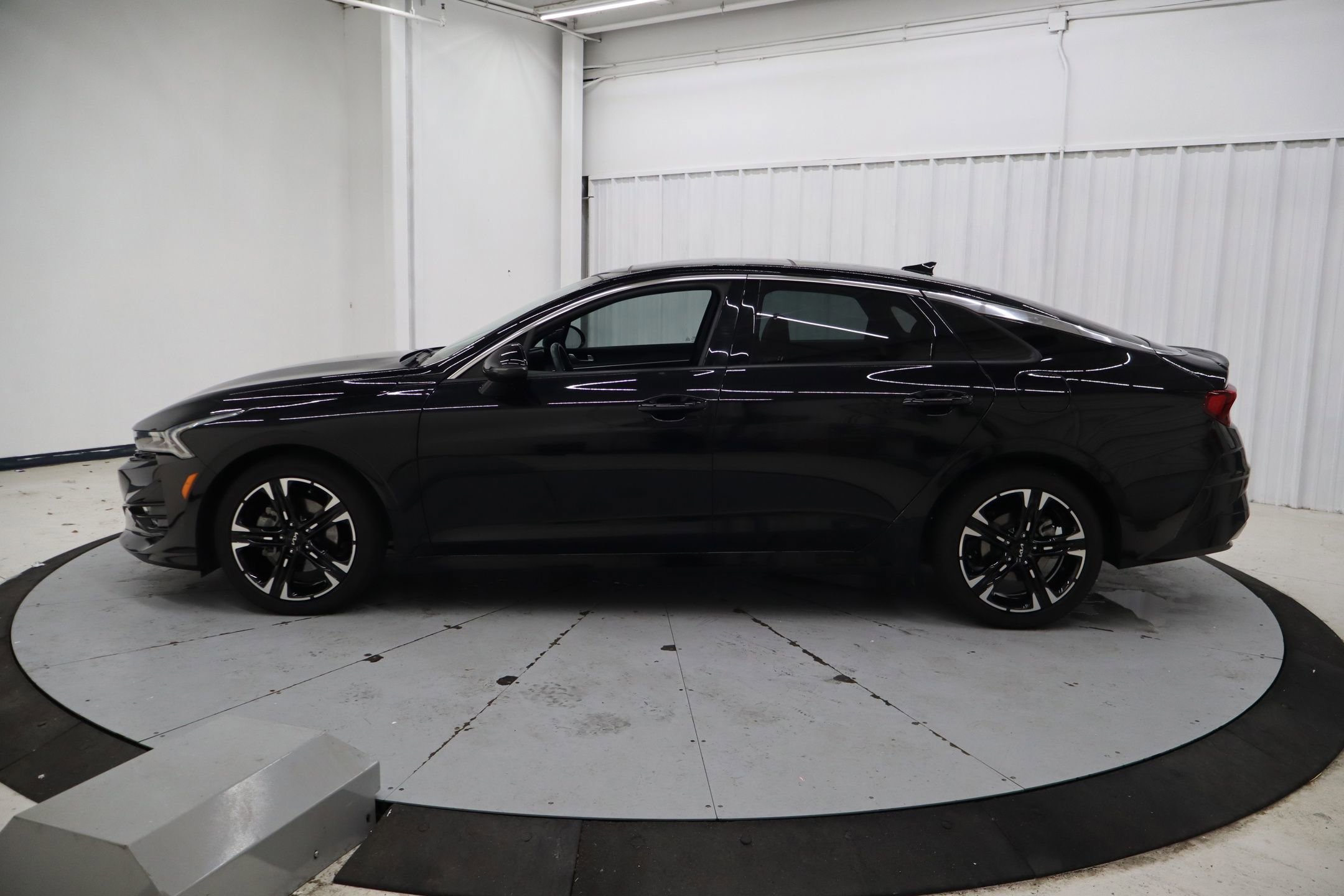 Used 2024 Kia K5 GT-Line image 9