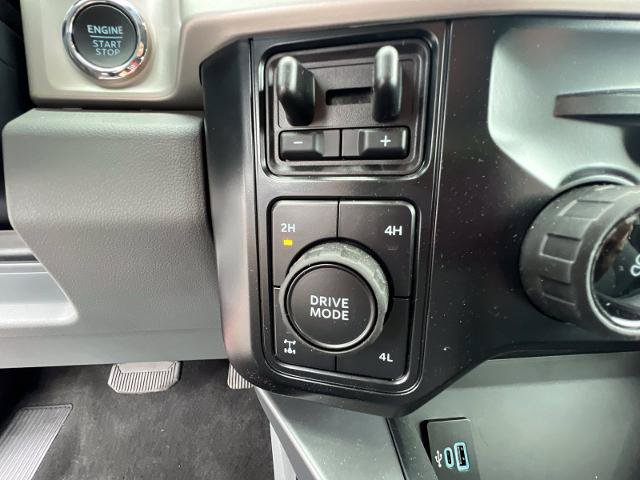 Certified 2026 Ford F350 XLT w/ XLT Premium Package AWD/4WD image 31