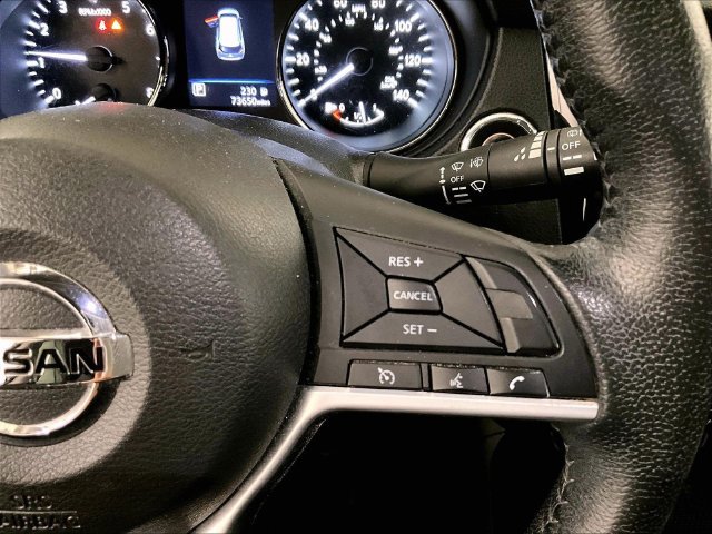 Used 2019 Nissan Rogue SV AWD/4WD image 18