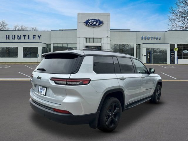 Used 2025 Jeep Grand Cherokee L Altitude AWD/4WD image 4