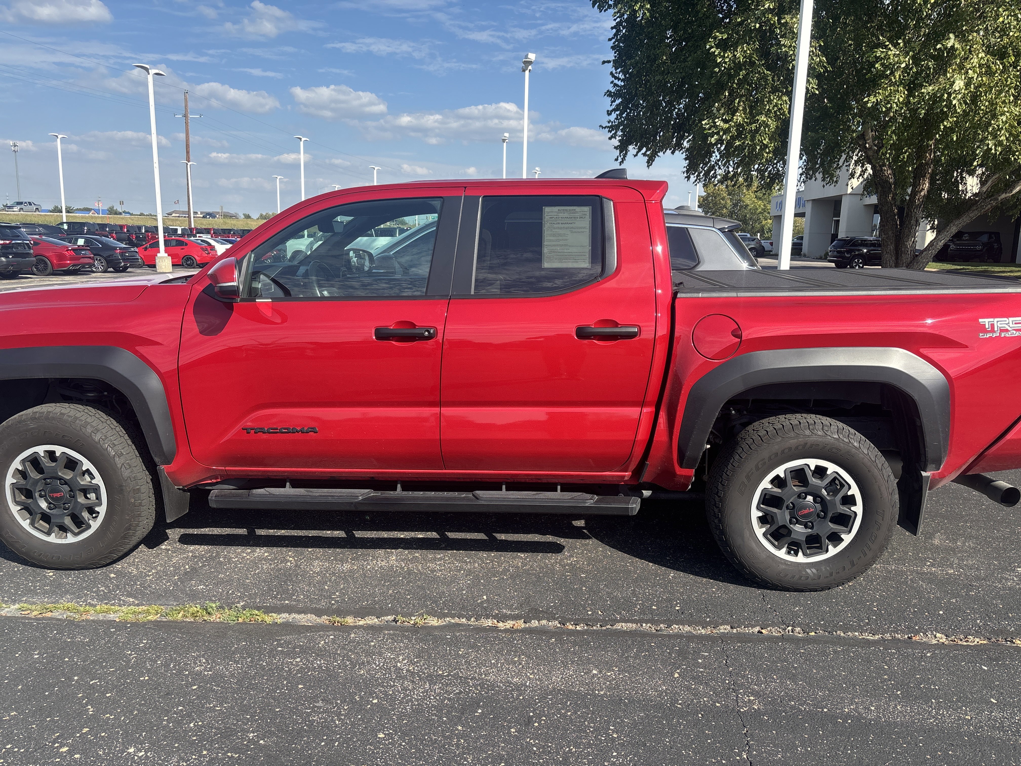 Used 2024 Toyota Tacoma TRD Off-Road image 2