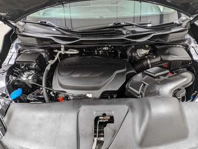 Used 2025 Honda Odyssey Elite image 11