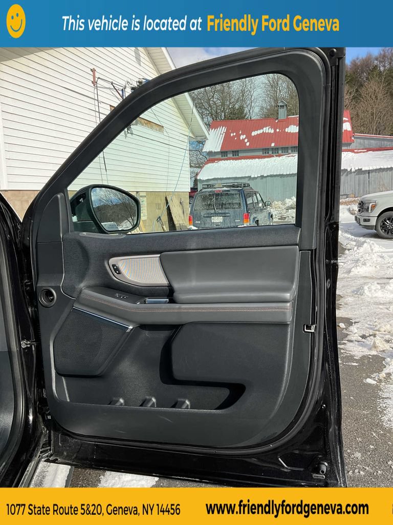 Certified 2025 Ford Expedition Max Active AWD/4WD image 55