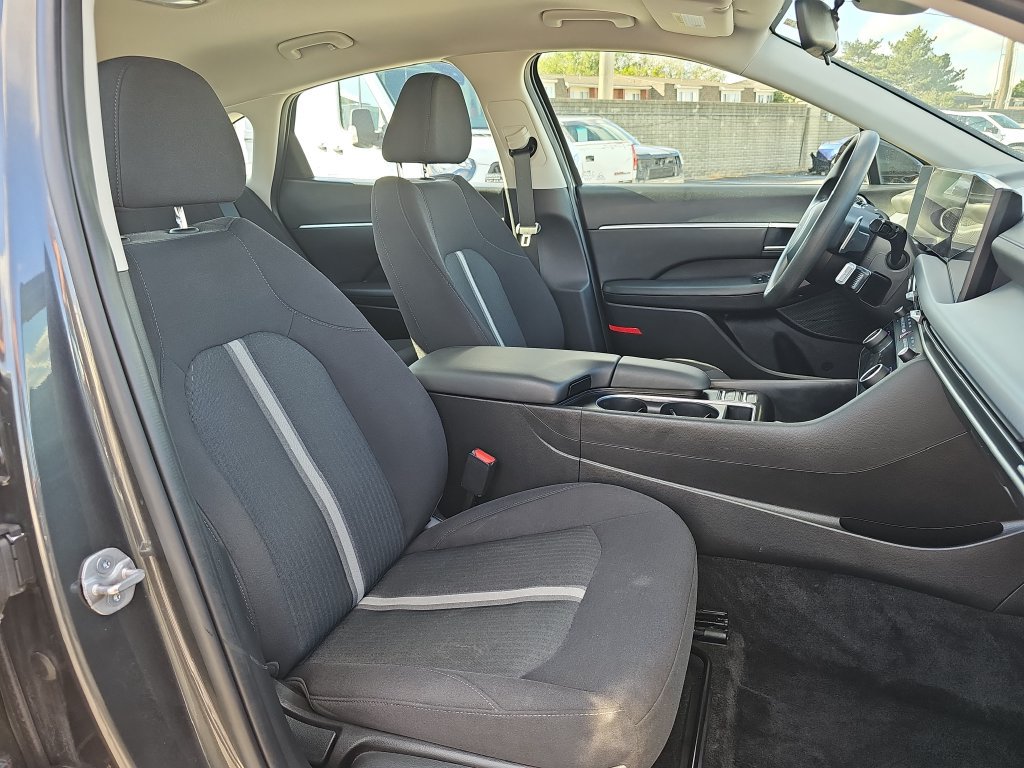 Used 2025 Hyundai Sonata SEL FWD image 10