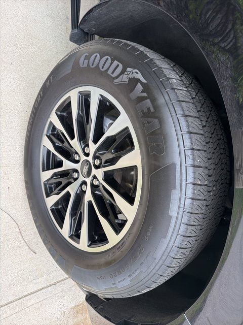 Certified 2025 Ford Expedition Platinum AWD/4WD image 10