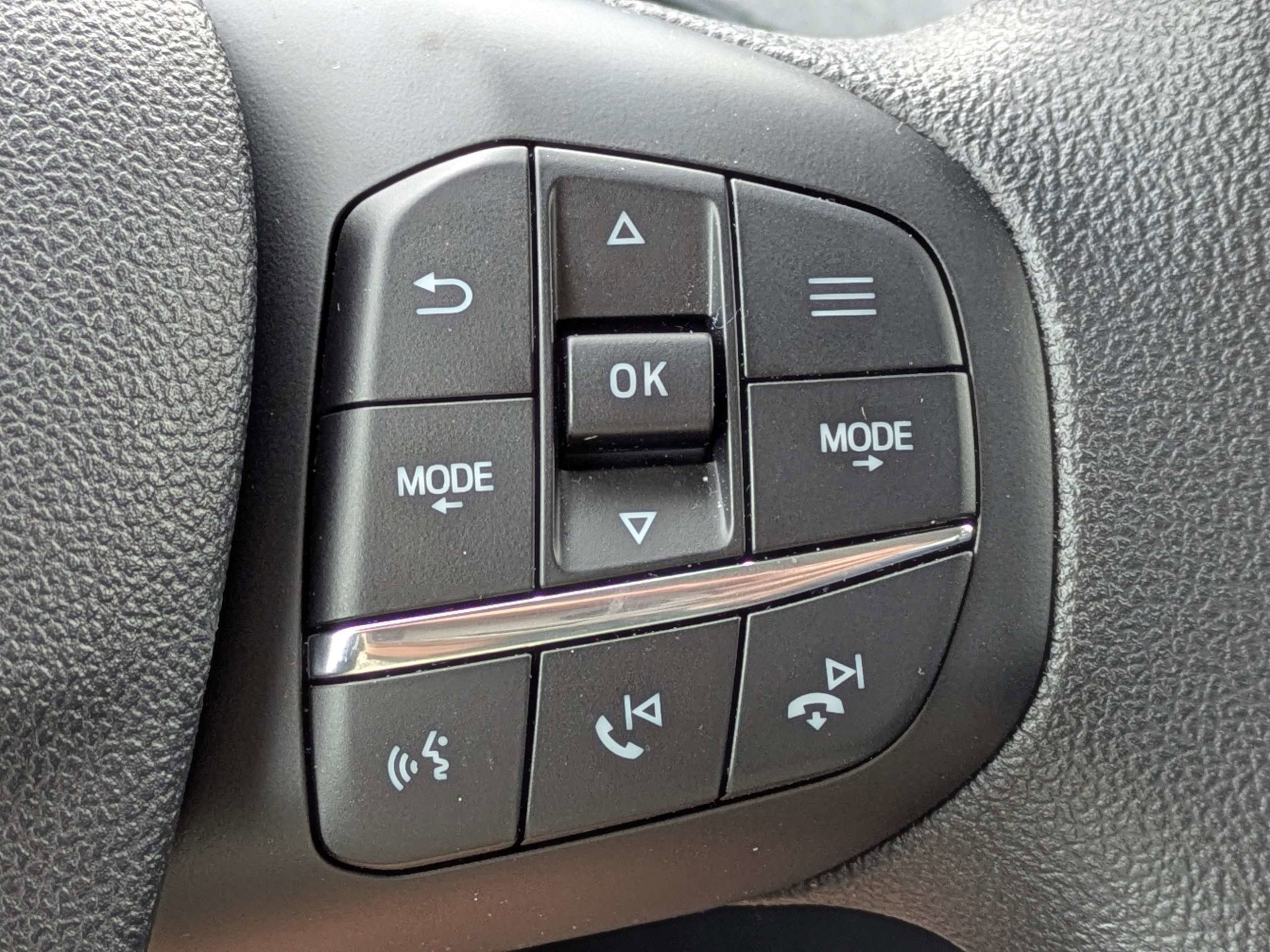 Certified 2025 Ford Maverick XLT w/ Equipment Group 302A image 27