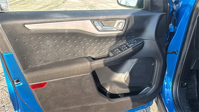 Certified 2020 Ford Escape SE image 11