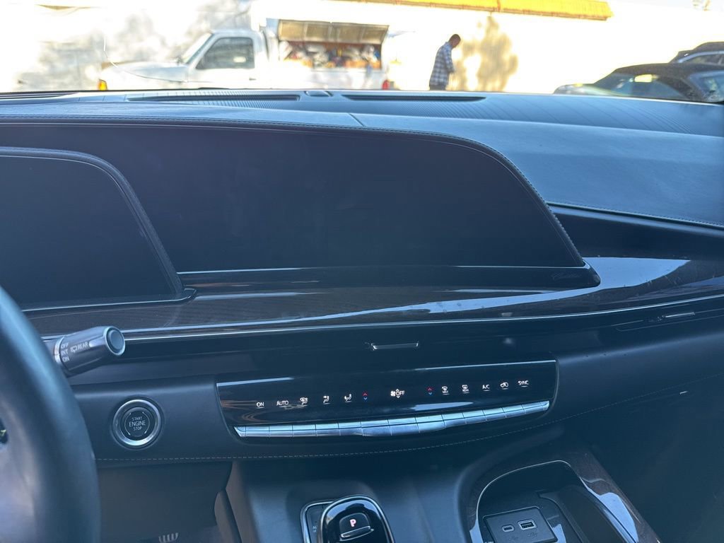 Used 2023 Cadillac Escalade Sport Platinum image 13