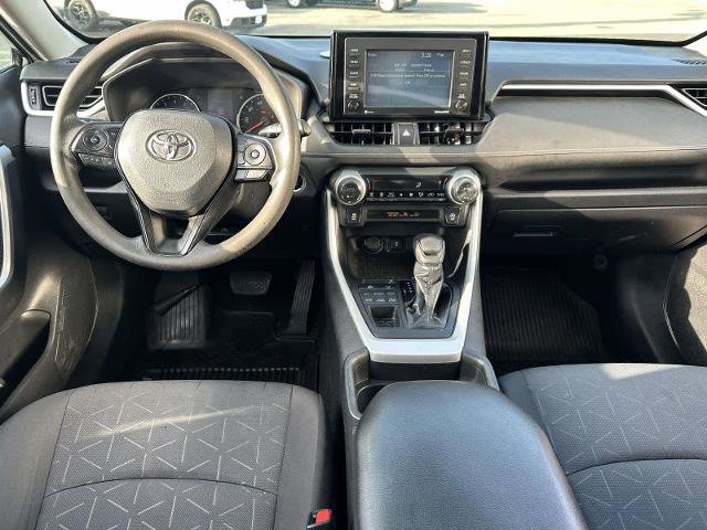 Used 2021 Toyota RAV4 XLE AWD/4WD image 20