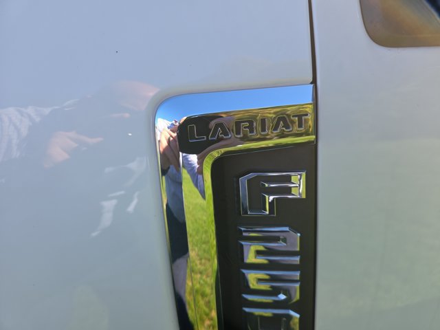 Certified 2022 Ford F250 Lariat AWD/4WD image 4