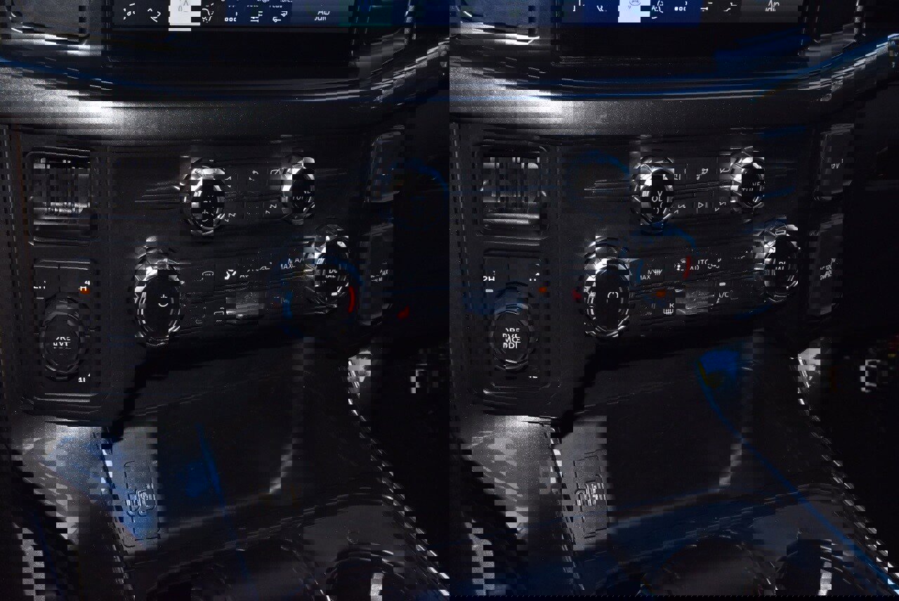 Certified 2022 Ford F150 XLT w/ Equipment Group 302A High image 29