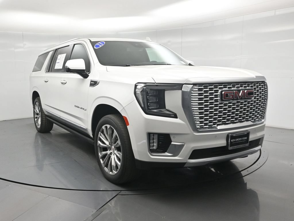 Used 2023 GMC Yukon XL Denali AWD/4WD image 45