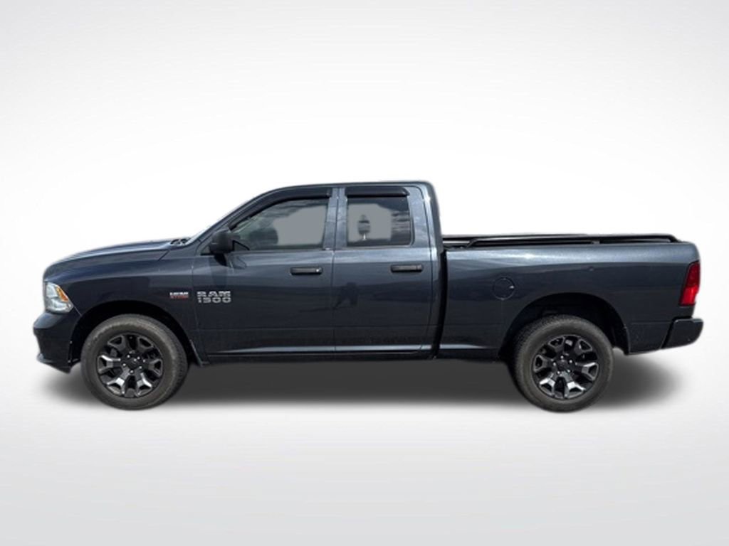 Used 2018 RAM 1500 Express w/ Express Value Package AWD/4WD image 3