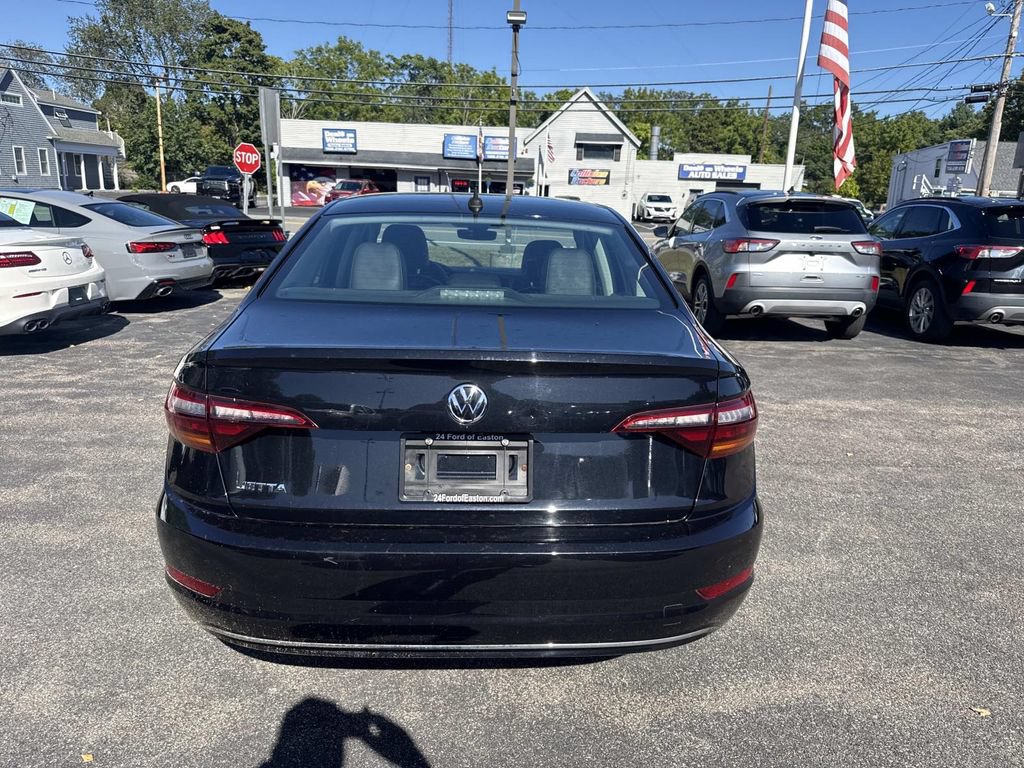 Used 2019 Volkswagen Jetta SEL FWD image 4
