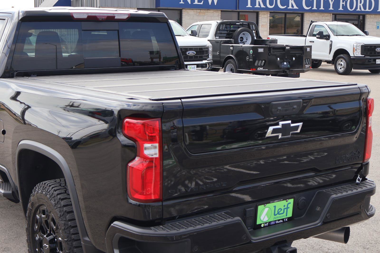 Used 2024 Chevrolet Silverado 2500 High Country w/ High Country Premium Package image 6