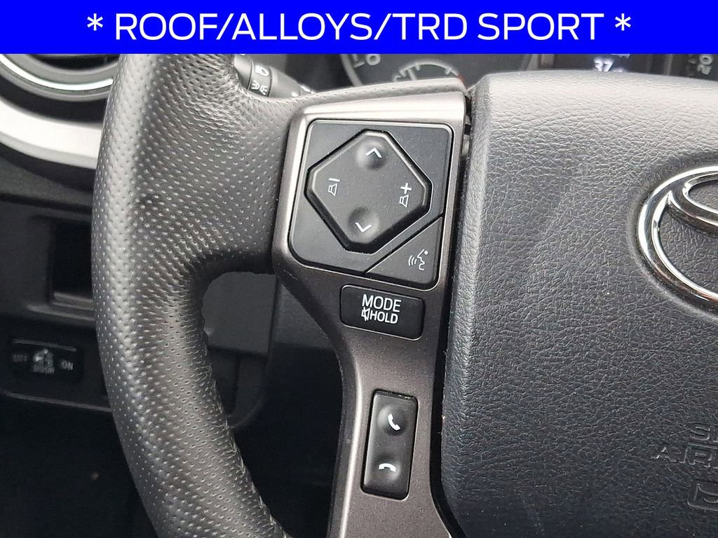 Used 2017 Toyota Tacoma TRD Sport AWD/4WD image 22