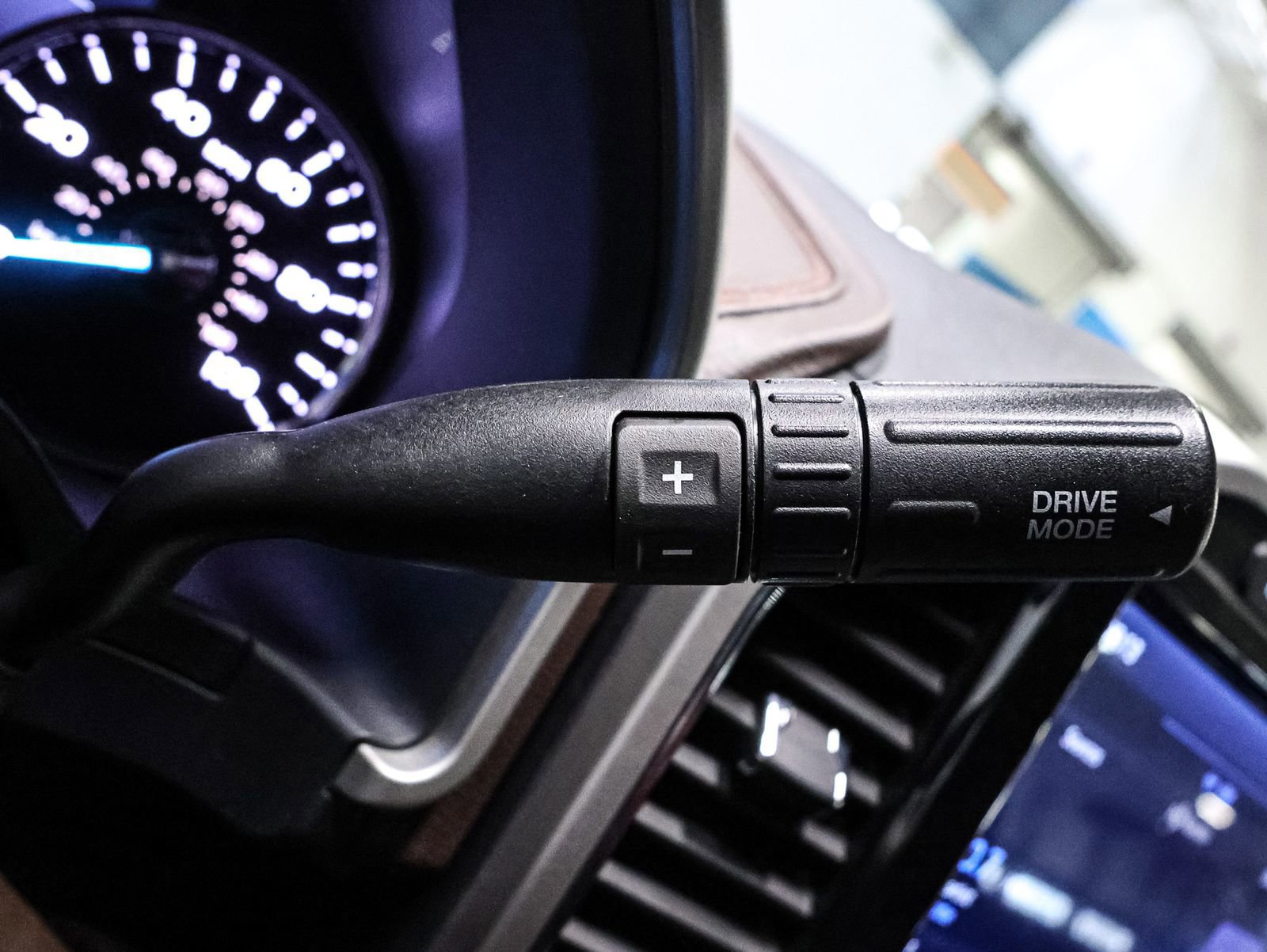 Certified 2022 Ford F450 King Ranch w/ Chrome Package image 40