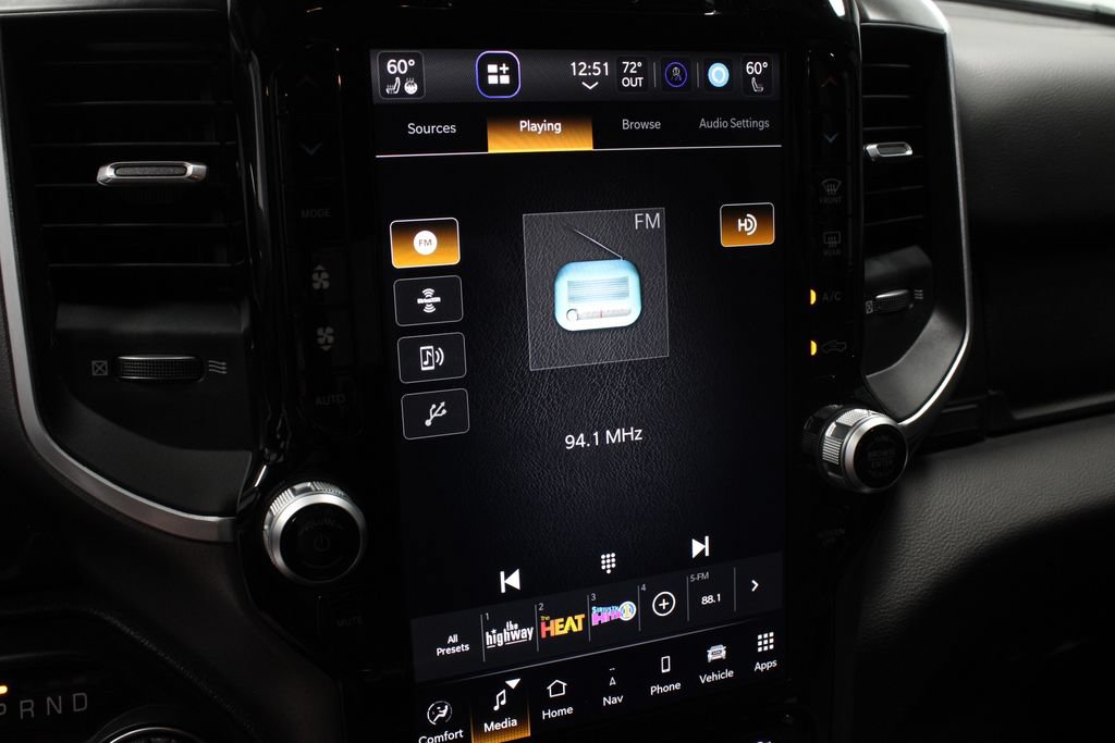 Used 2023 RAM 1500 Big Horn AWD/4WD image 3