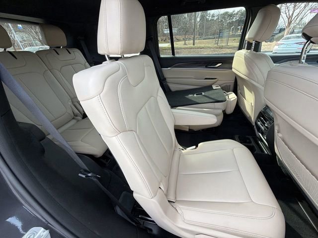 Used 2023 Jeep Grand Cherokee L Limited w/ Black Appearance Package image 27