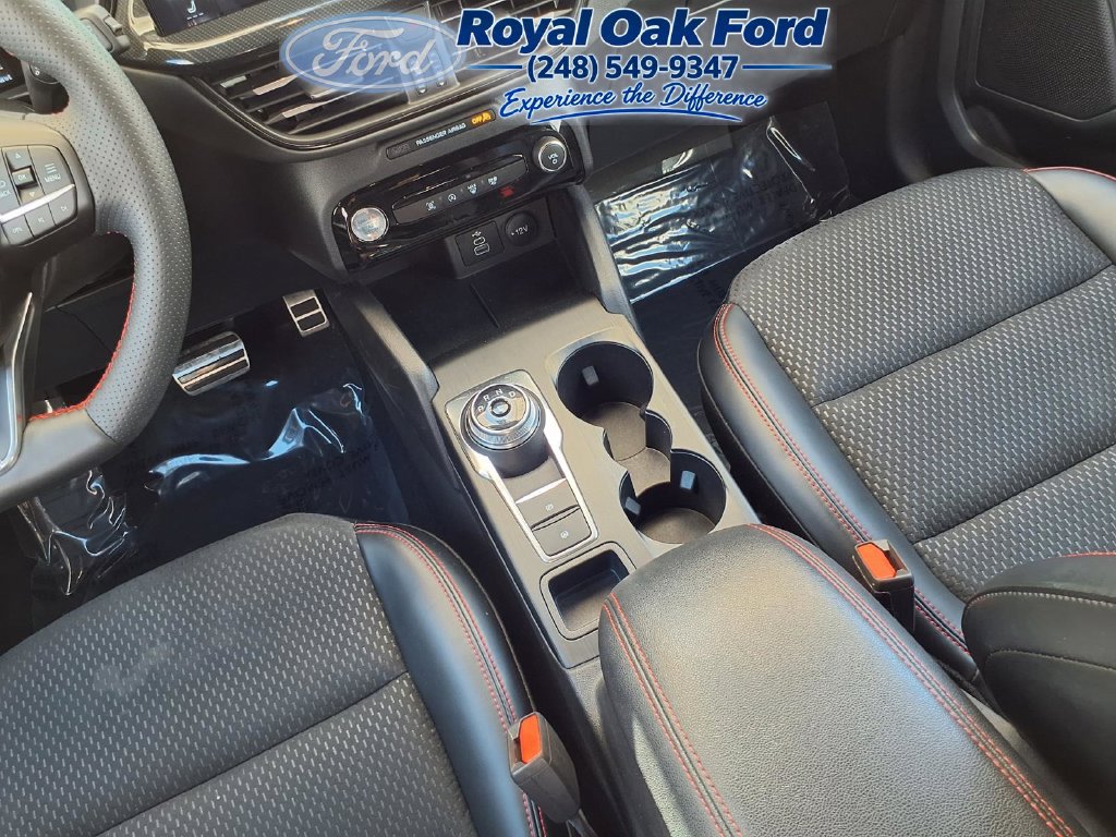 Certified 2024 Ford Escape ST-Line w/ Tech Pack #1 AWD/4WD image 16