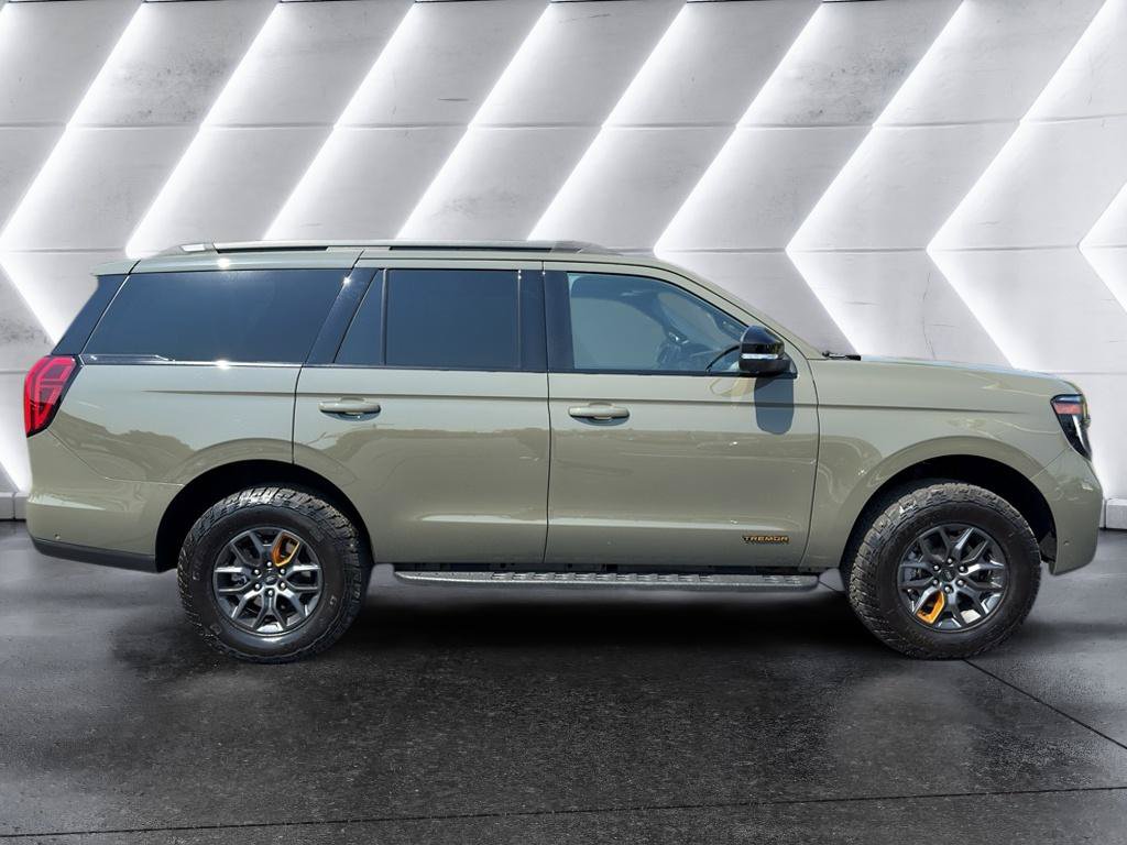 Certified 2025 Ford Expedition Tremor AWD/4WD image 8