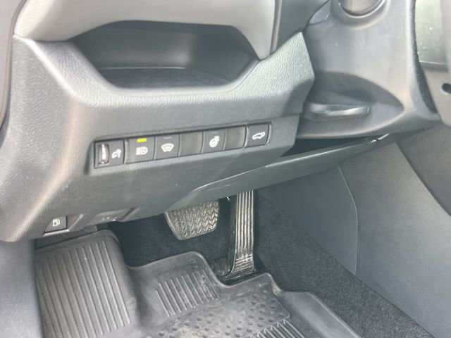Used 2024 Toyota RAV4 XSE w/ Weather Package AWD/4WD image 36