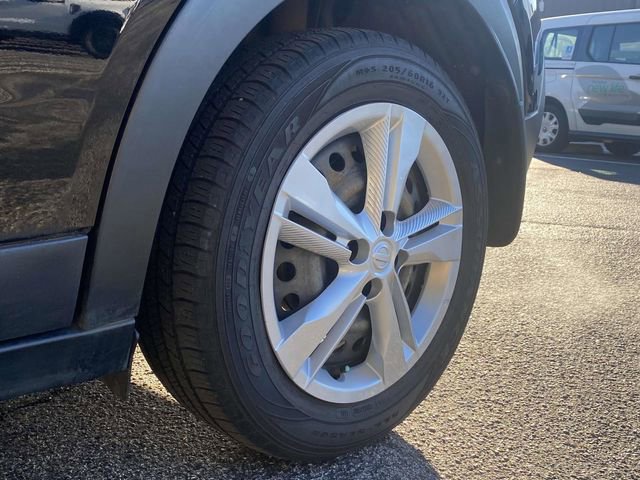 Used 2020 Nissan Kicks S image 11