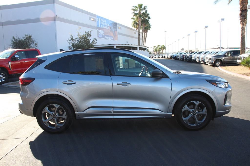 Certified 2023 Ford Escape ST-Line image 8
