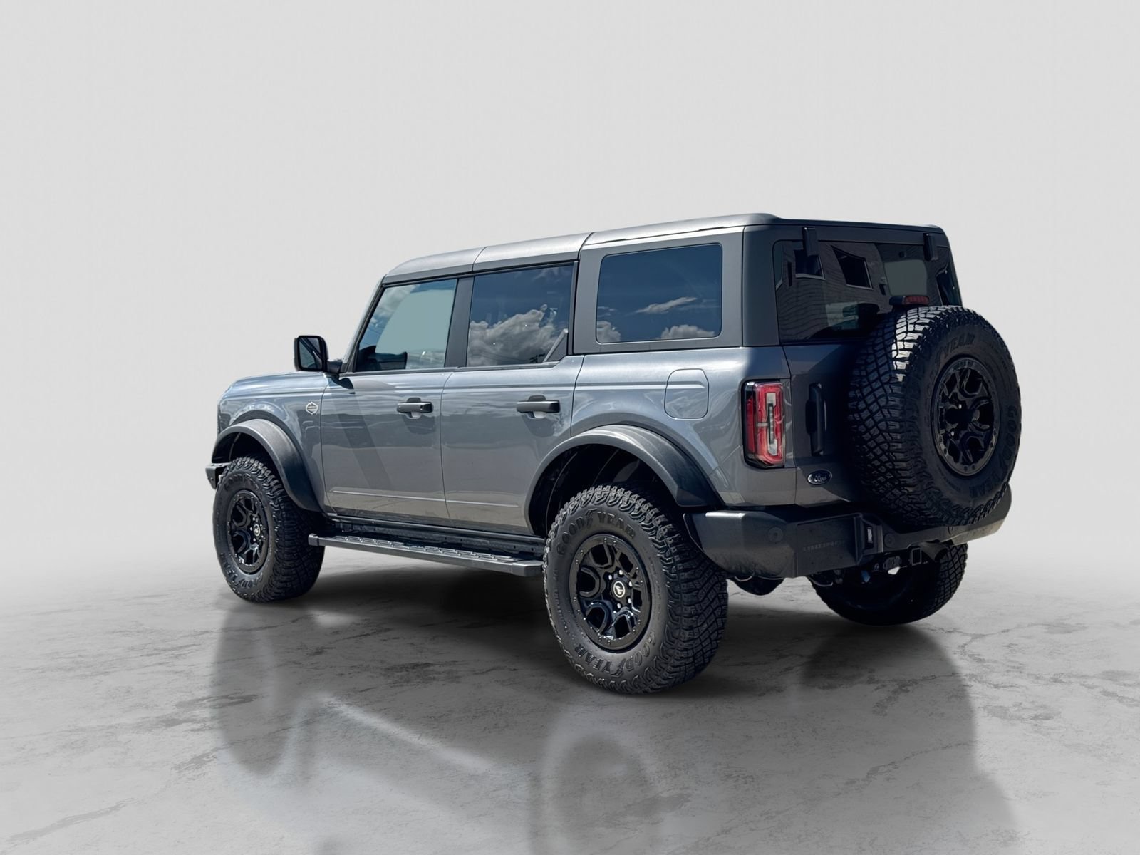 Certified 2023 Ford Bronco Wildtrak AWD/4WD image 5