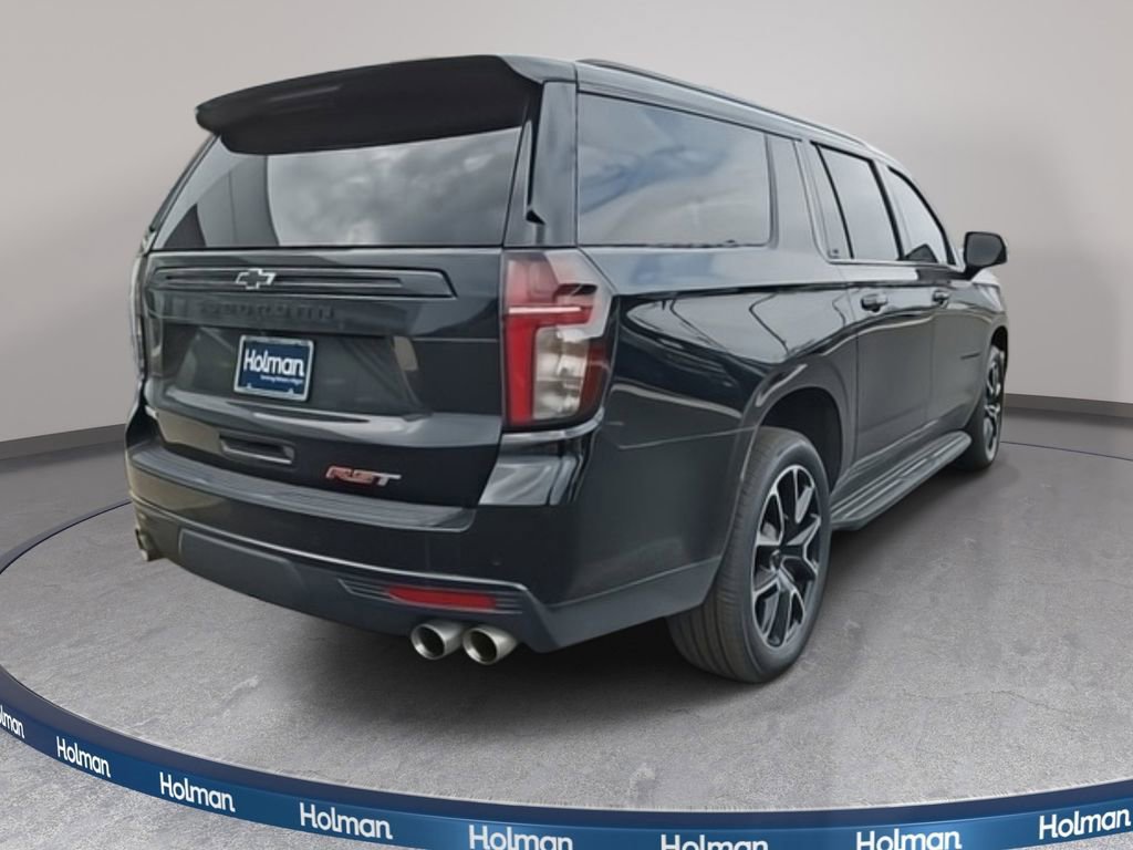 Used 2023 Chevrolet Suburban RST w/ Sport Performance Package image 4