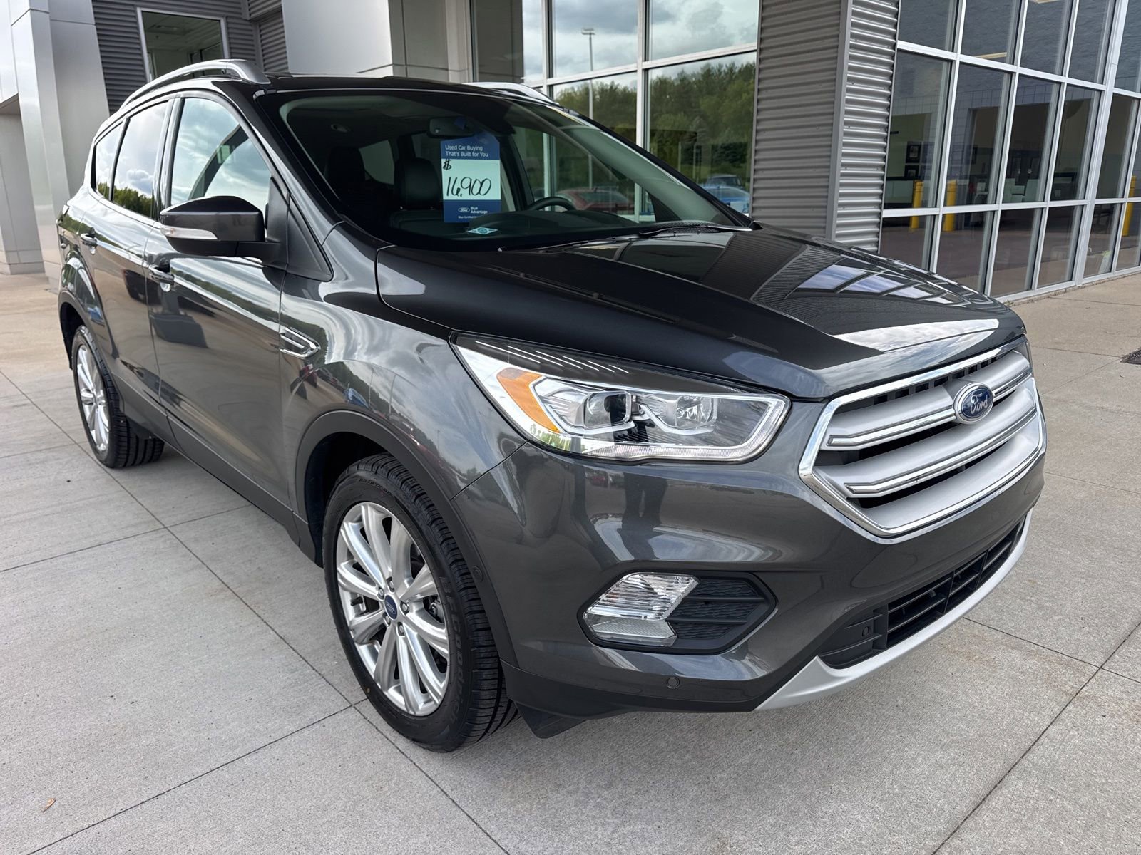 Certified 2018 Ford Escape Titanium AWD/4WD image 10