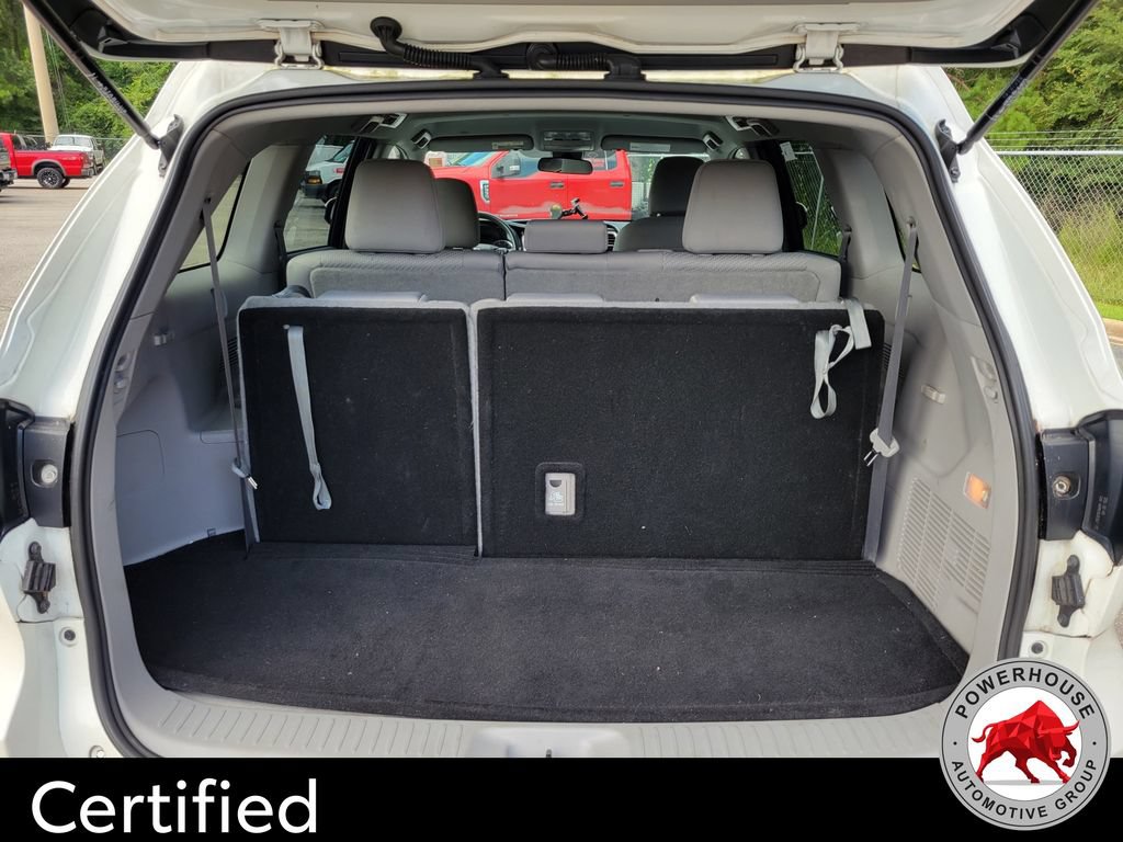 Used 2019 Toyota Highlander LE FWD image 14