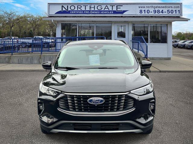 Certified 2023 Ford Escape Platinum AWD/4WD image 5