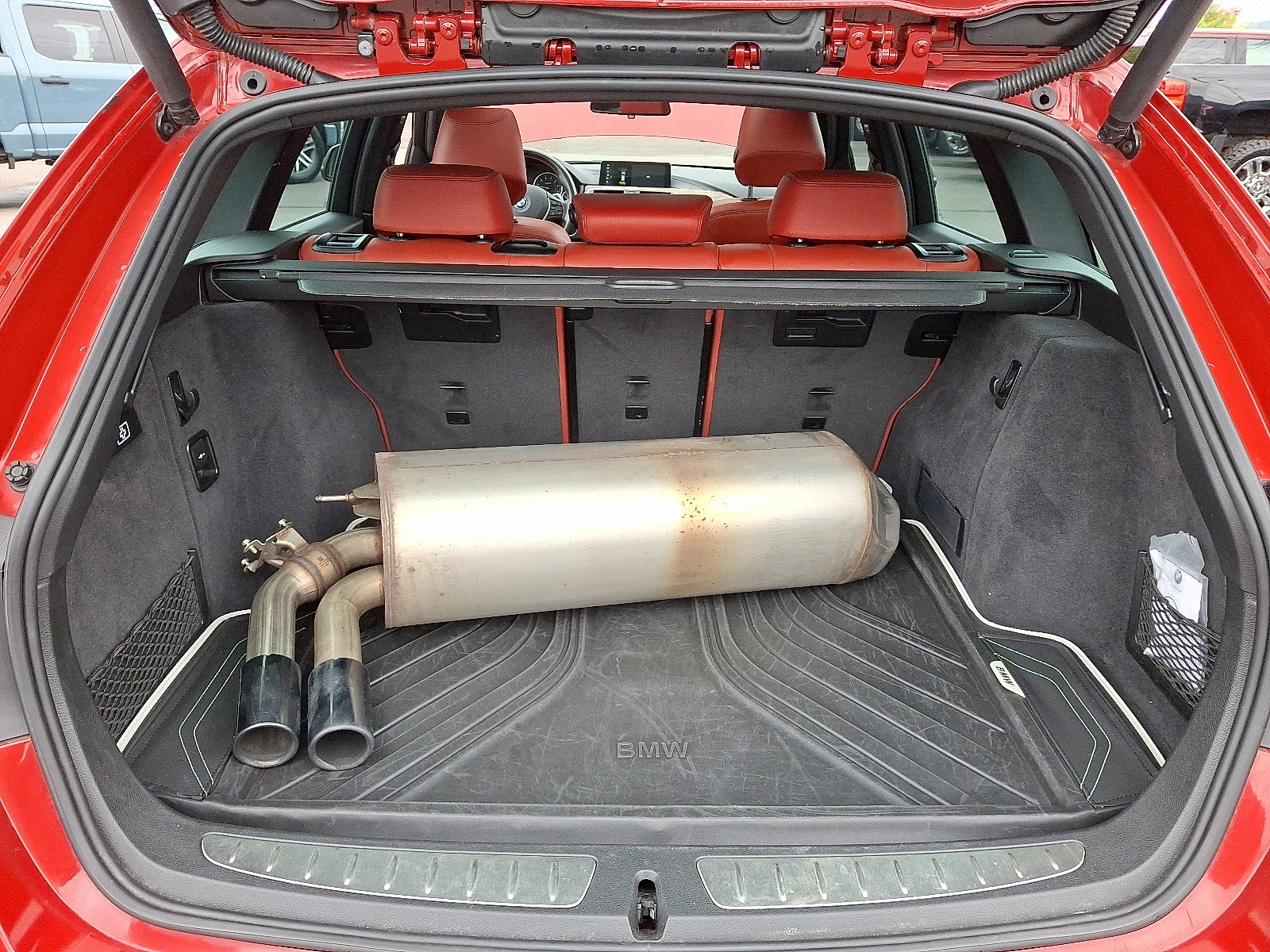 Used 2018 BMW 330i xDrive Wagon w/ Premium Package image 30