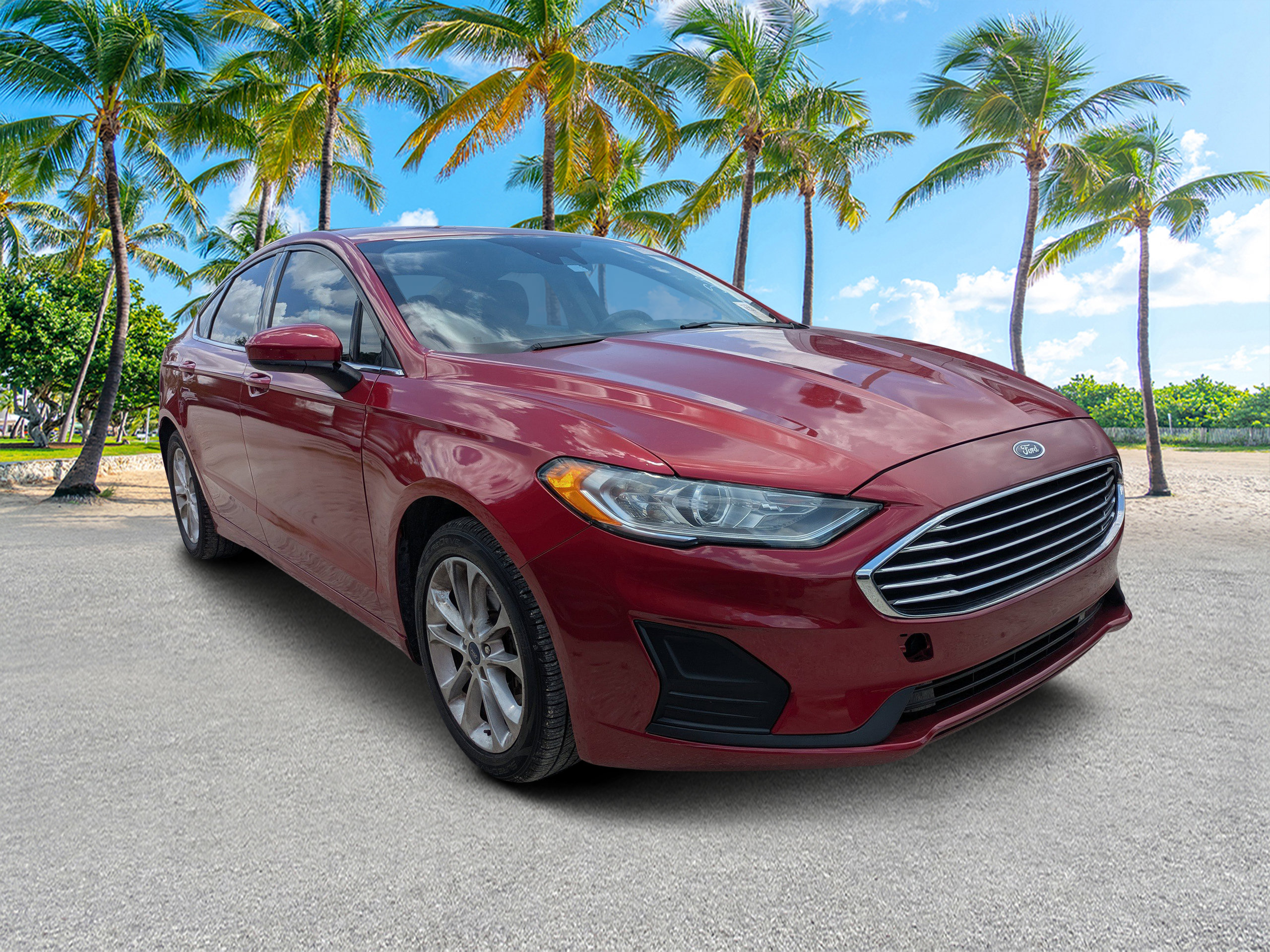 Certified 2020 Ford Fusion SE FWD image 2