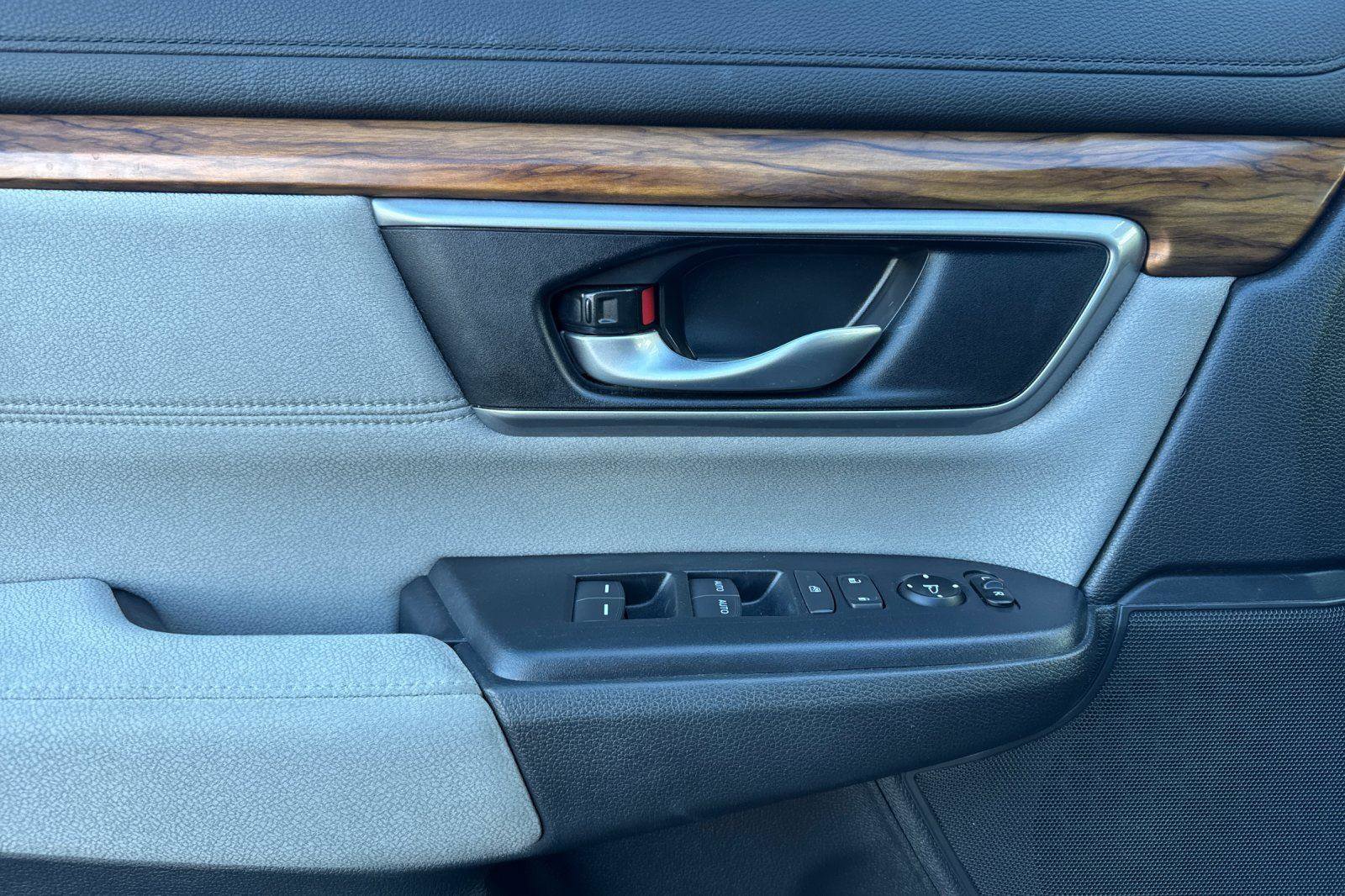 Used 2019 Honda CR-V EX image 9