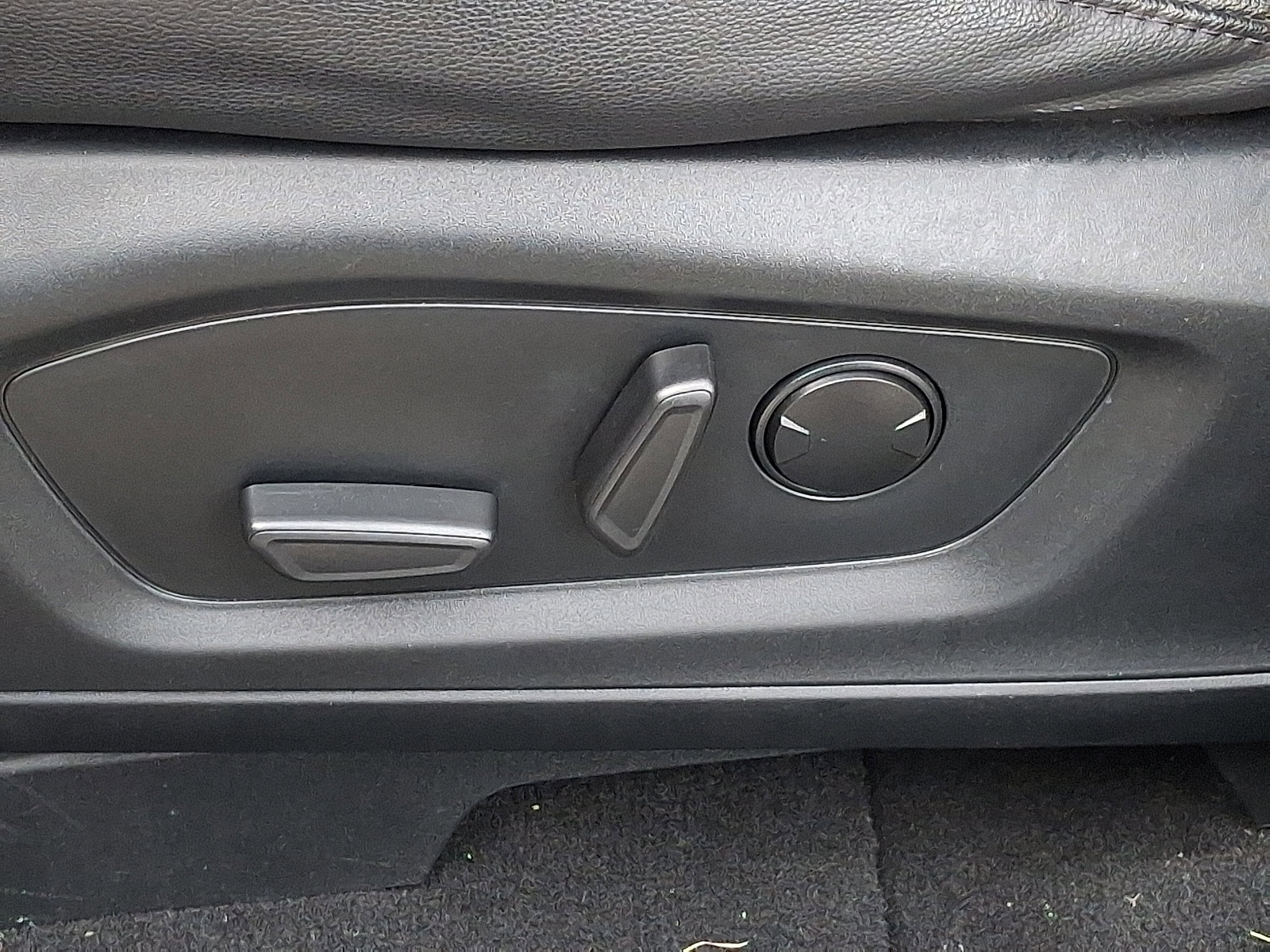 Certified 2023 Ford Explorer ST w/ Equipment Group 401A image 26