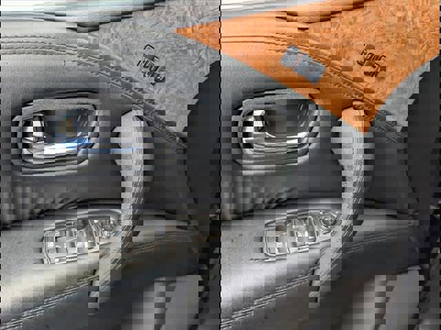 Used 2021 Nissan Armada SL w/ Captain's Chairs Package image 14