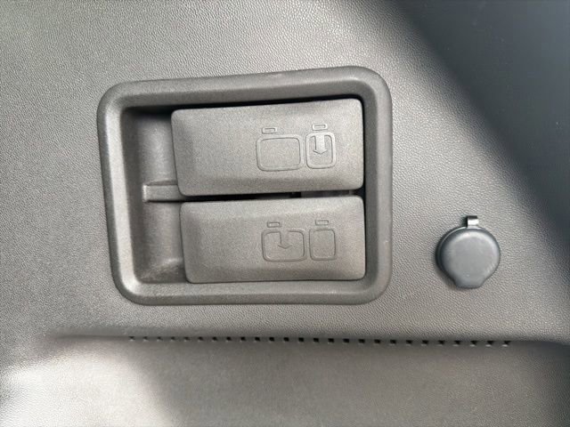 Used 2022 GMC Terrain SLT image 14